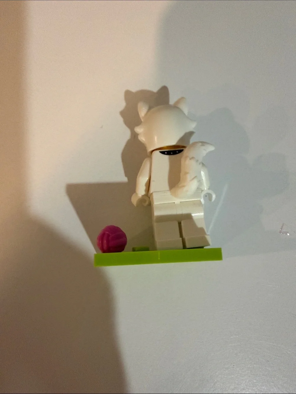 Lego White cat & Dalmatian Minifigure Duo with Green Bases